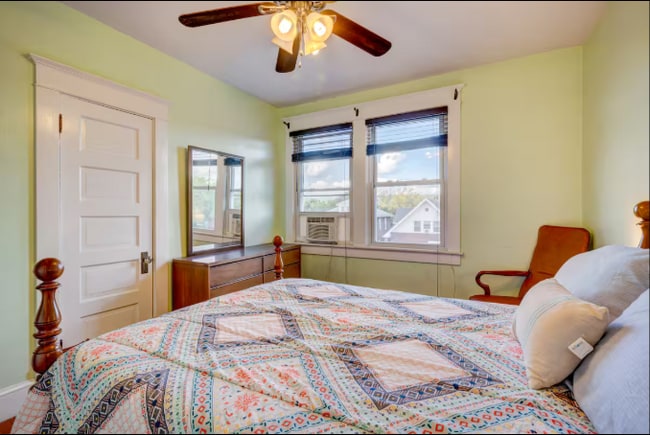 Building Photo - 630 Hill Top Dr