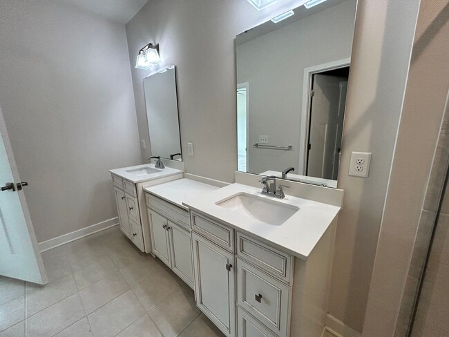 Building Photo - 14361 Revelry Blvd