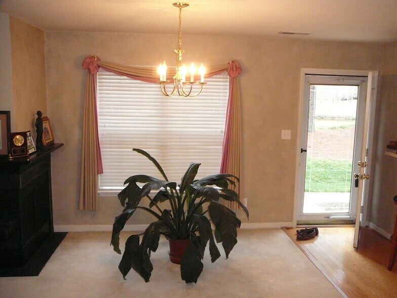 Building Photo - 6511 Bellcross Trl
