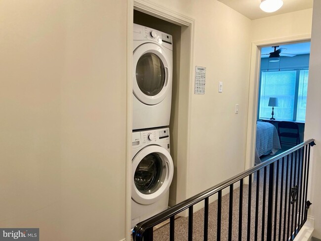 Building Photo - 46 W Pittsfield St