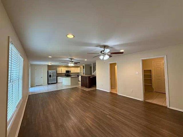 Building Photo - 8813 Stirrup Way