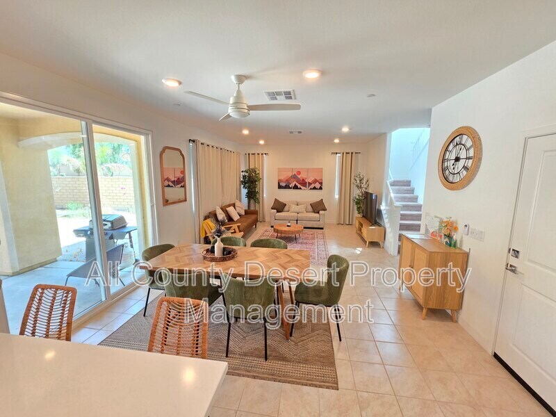 Building Photo - 35460 Domani Dr