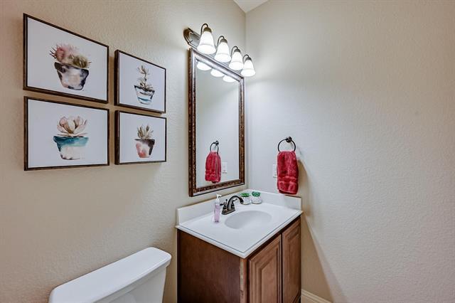 Building Photo - 3120 Pampa