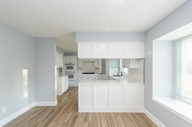 Building Photo - 8611 Spruce Mill Dr