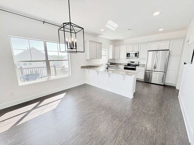 Building Photo - 211 Crooked Cedar Way