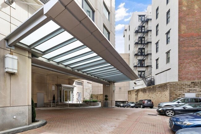 Building Photo - 1 Huntington Ave