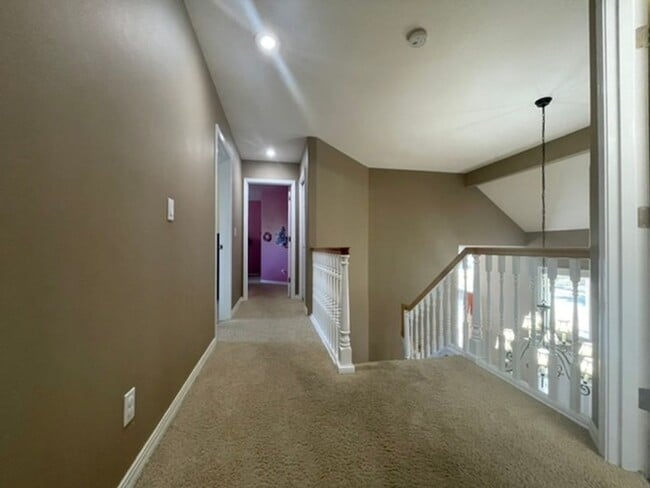 Building Photo - 5534 NW 164th Ave