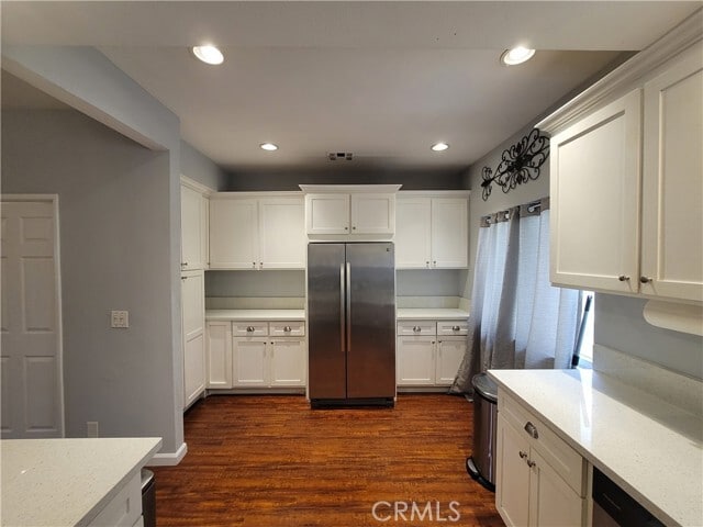 Building Photo - 5730 Vineland Ave