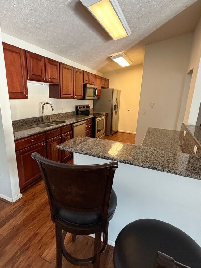 Building Photo - Superb Two Bedroom/Two Bath Condo In Beavercreek