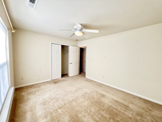 Building Photo - 109 Zebulon Ct