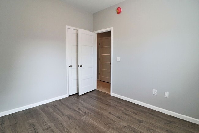 Building Photo - 130 Summerlin Ln
