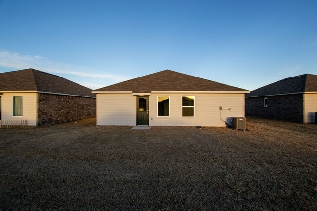 Building Photo - Charming 3 Bedroom / 2 Bathroom Home in Perkins!
