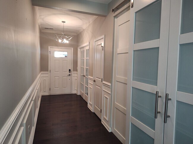 Building Photo - Georgeous 3 bedroom, 2.5 bathroom home located in the Stafford at Longtree community!