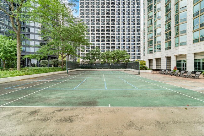 Building Photo - 195 N Harbor Dr