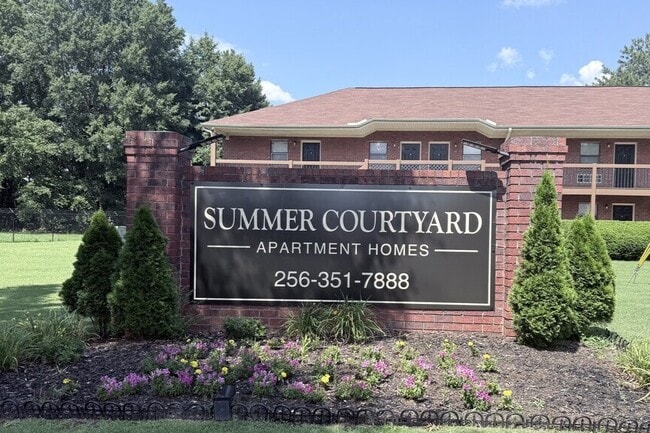Building Photo - Summer Courtyard Apartments