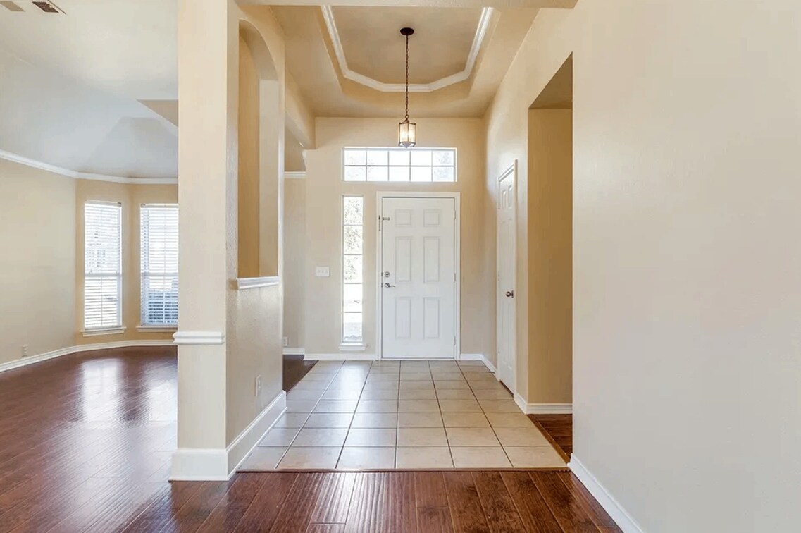 Building Photo - 11431 Wovenedge Ct