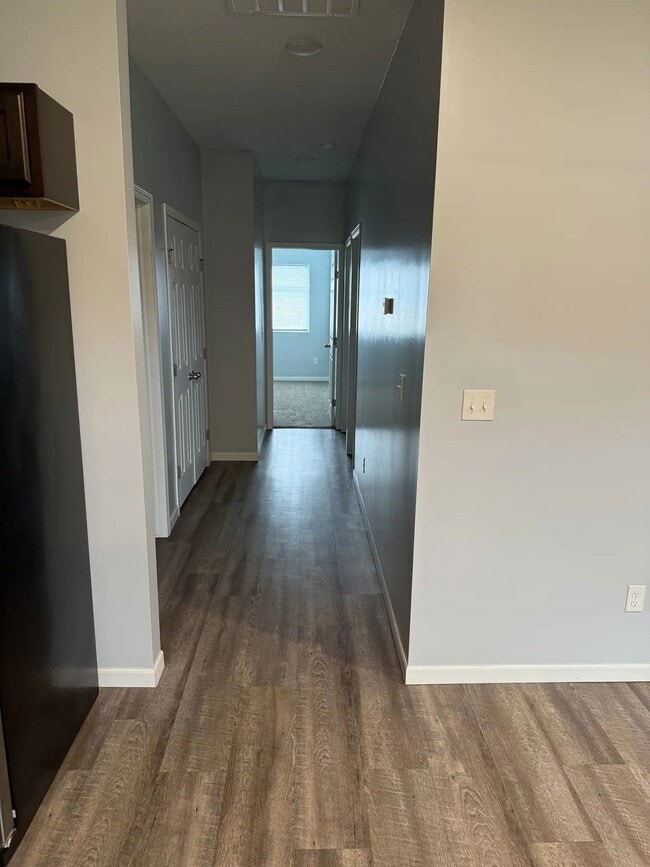 Building Photo - 10613 E Conifer St