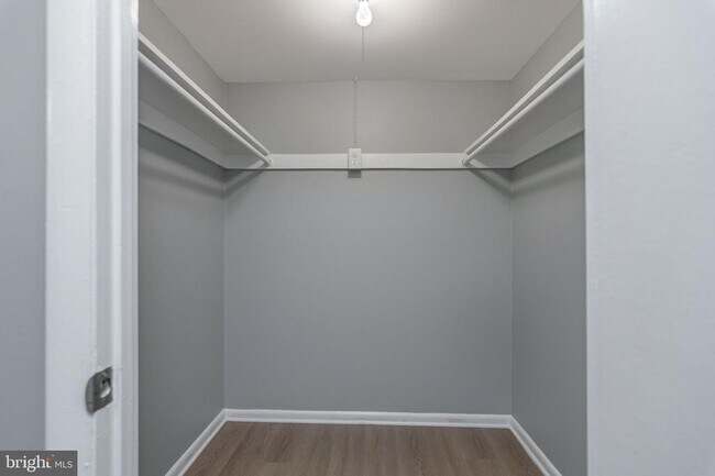 Building Photo - 3356 Woodburn Rd