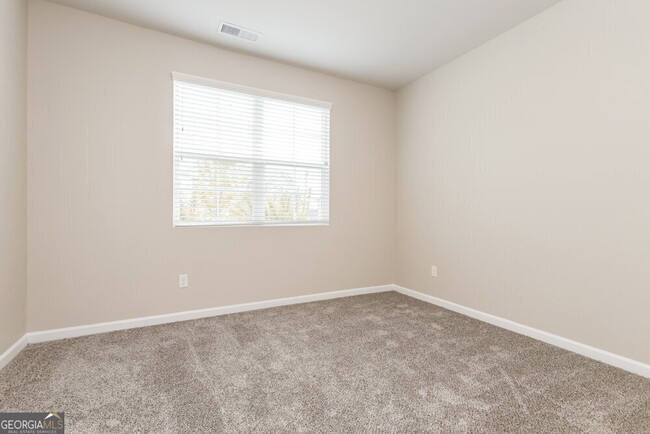 Building Photo - 319 Hamilton Pointe Dr