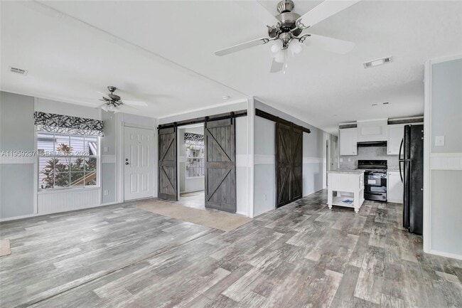 Building Photo - 35250 SW 177th Ct