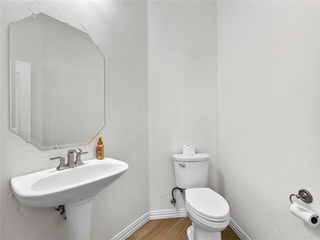 Building Photo - 1732 Auburn Dr