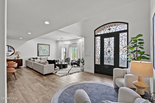 Building Photo - 1316 Hookridge Dr