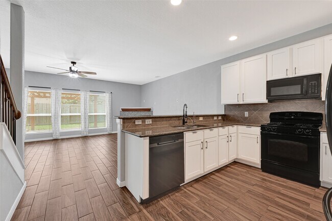 Building Photo - 29467 Iris Bloom Ct