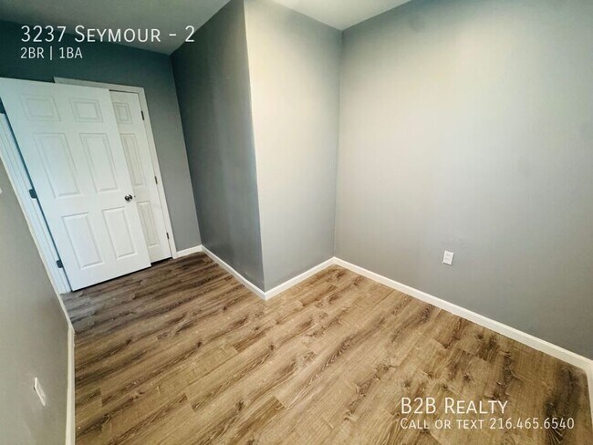 Building Photo - 3237 Seymour-2
