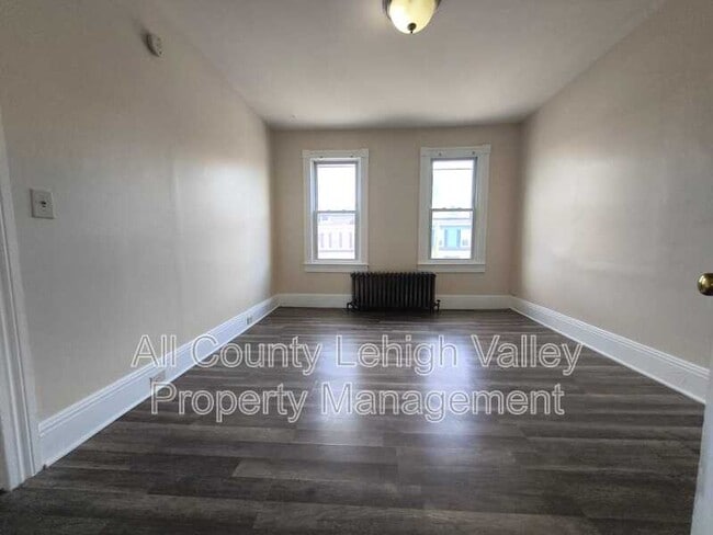 Building Photo - 1507 Washington St