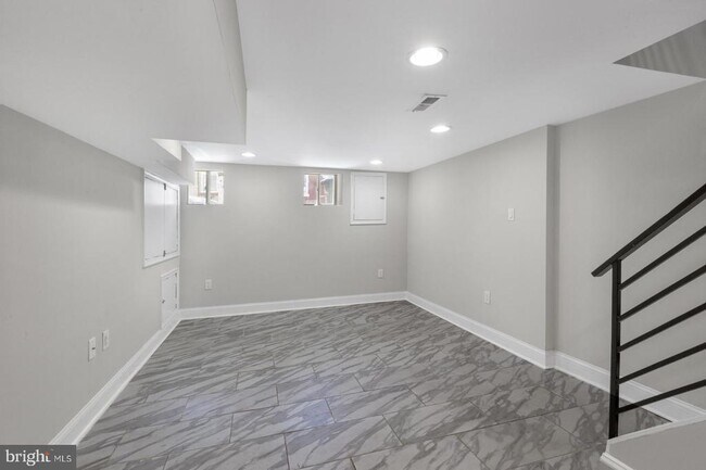 Building Photo - 2045 Wilder St