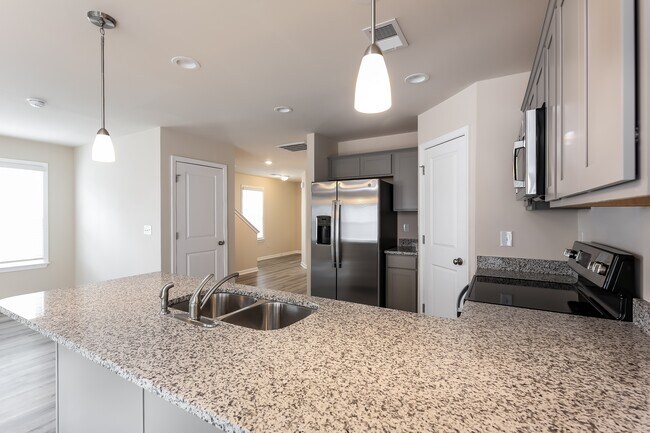 Building Photo - 704 Millsgate Cir