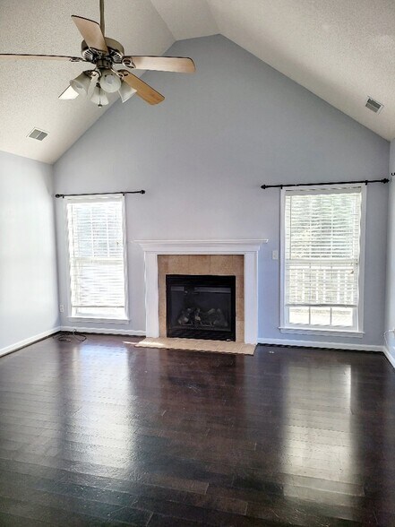 Building Photo - 114 Wild Fern Ct