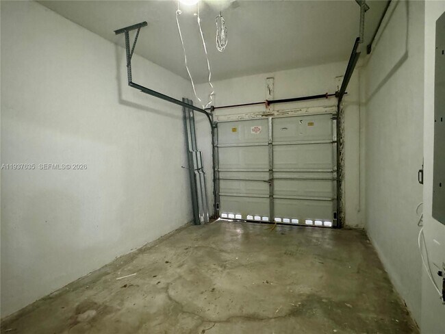 Building Photo - 3162 SW 153rd Ct