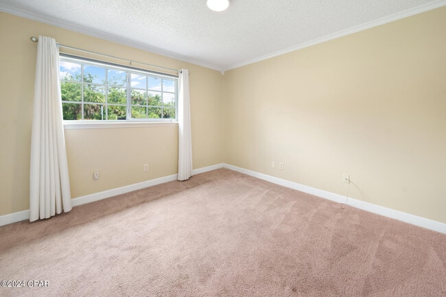 Building Photo - 2100 W Beach Dr