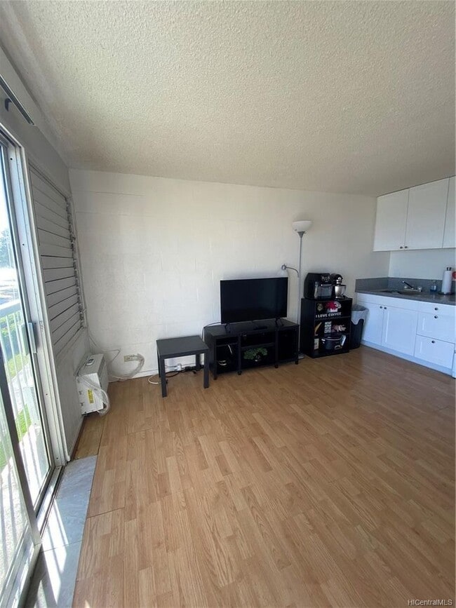 Building Photo - 85-175 Farrington Hwy. A-336
