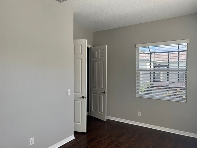 Building Photo - 3 Bedroom 2 Bath Single Family Home