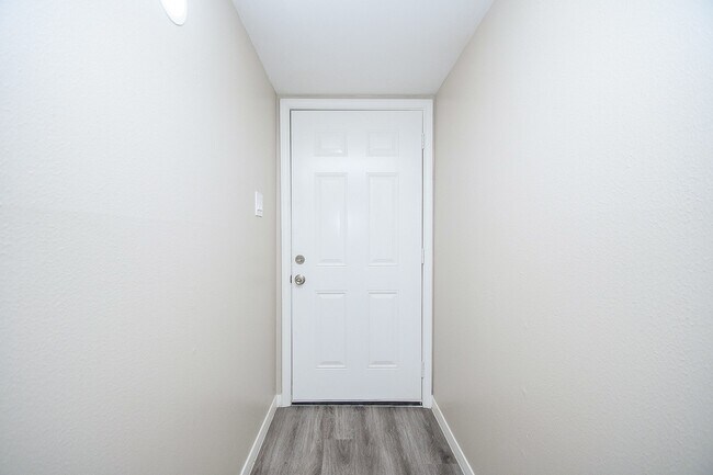 Building Photo - 12610 Plum Meadow Ln