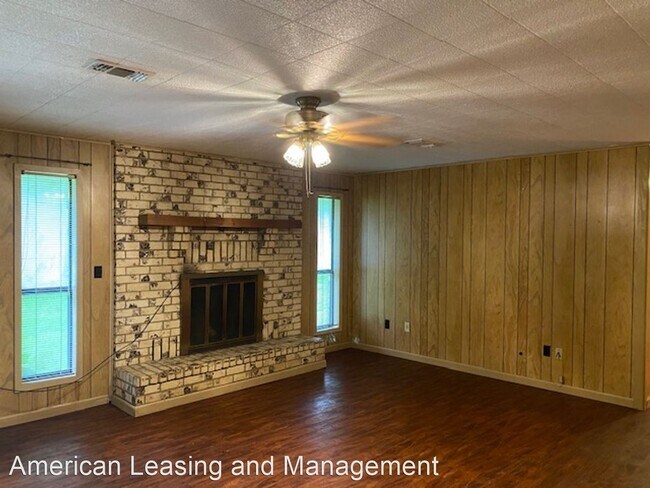 Building Photo - 3 br, 2 bath House - 358 Preston St