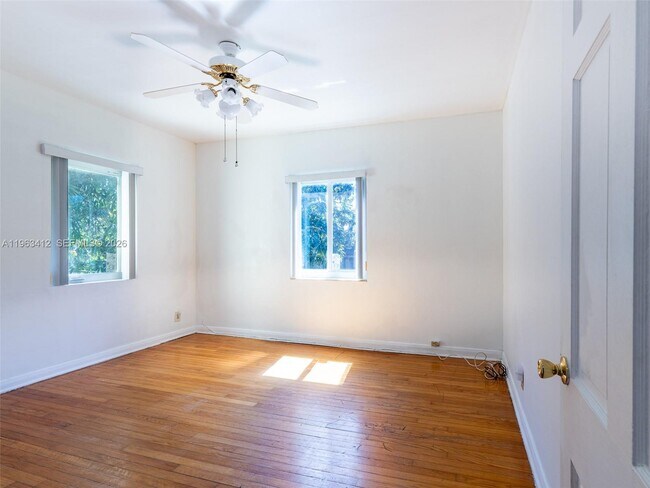 Building Photo - 630 SW 25th Rd