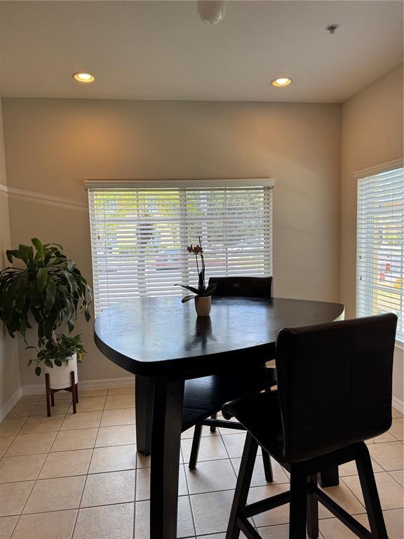 Building Photo - 12993 Coyote Ln