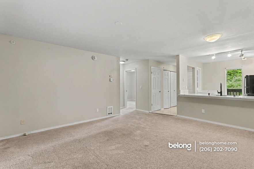 Building Photo - 515 Newport Way NW