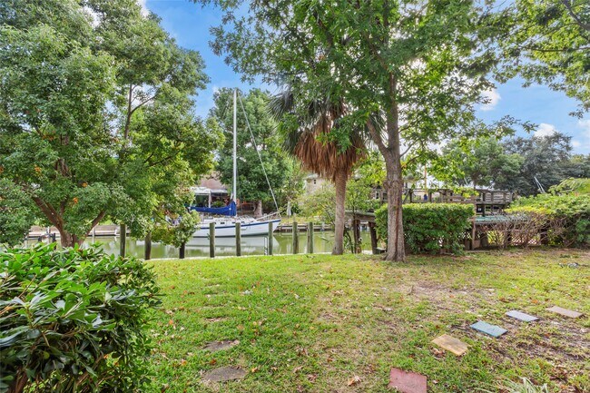 Building Photo - 16 Harbor Ln