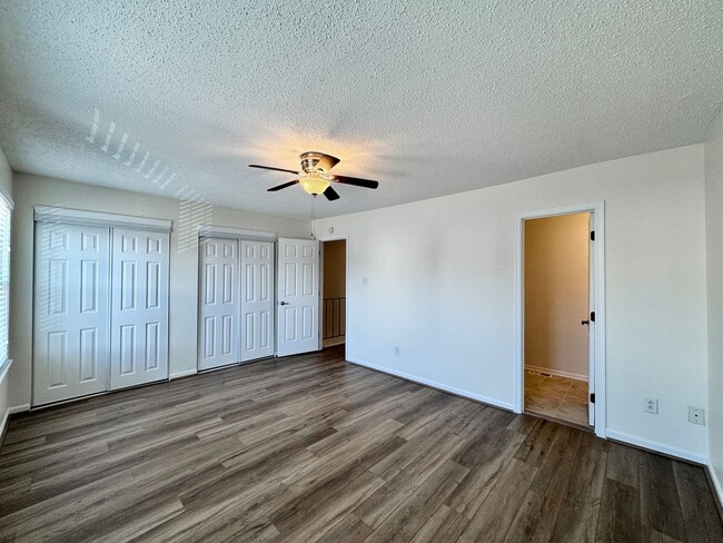 Building Photo - Completely Renovated & Ready 02-25-26! 2 Primary Suites, All Appliances Convey and Dog-Friendly!