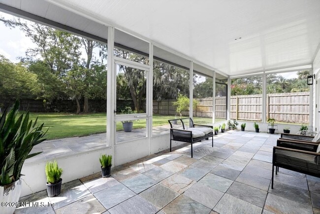 Building Photo - 14352 Crystal Cove Dr S