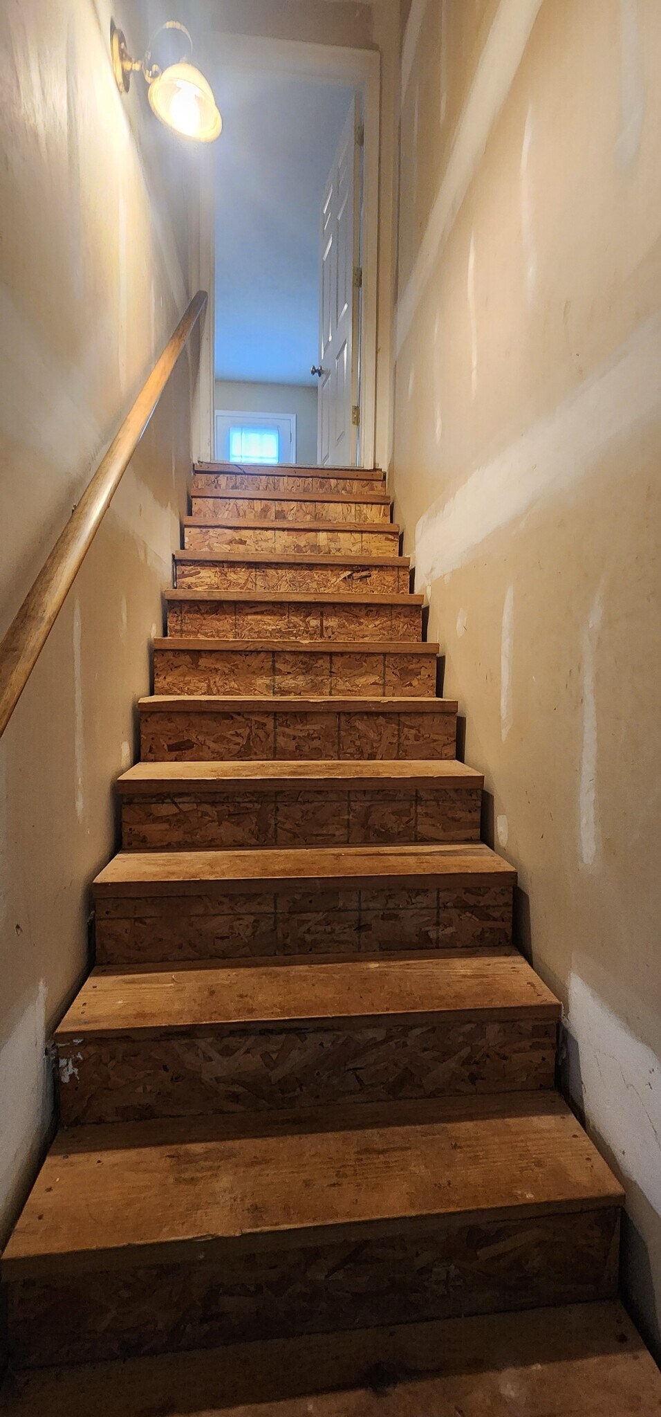 Building Photo - 1714 Bend View Ln