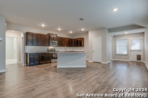 Building Photo - 422 Sabine River