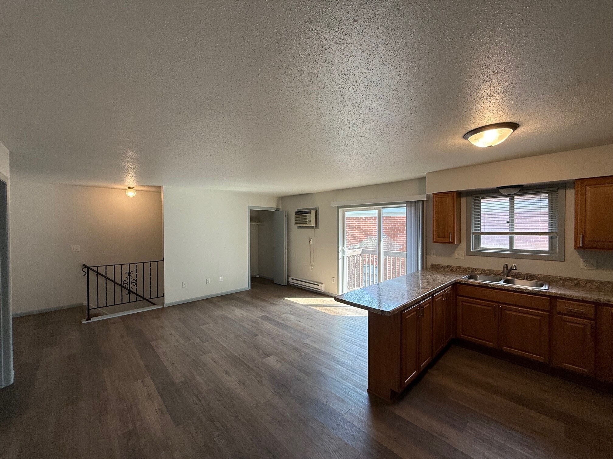 Apt 2 - 1035 Green Bay St
