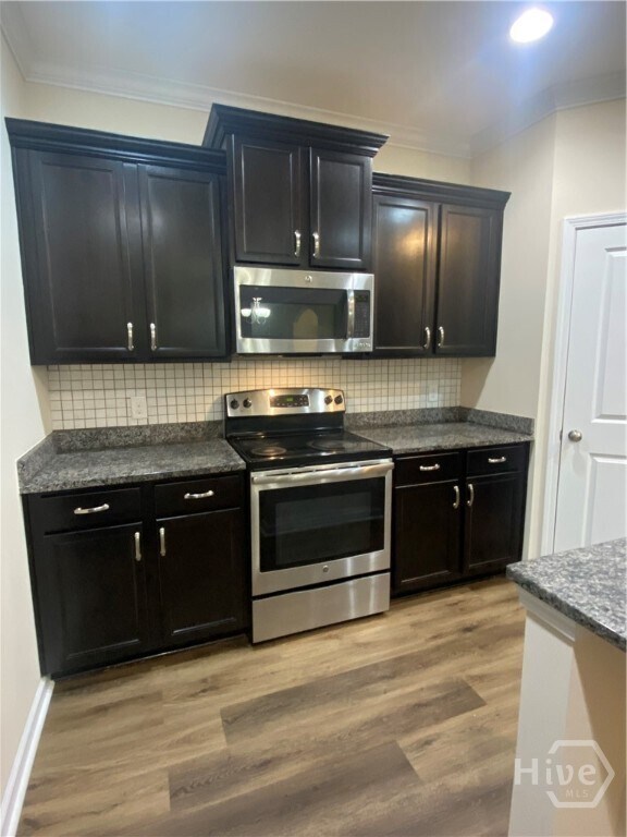 Building Photo - 116 Winslow Cir