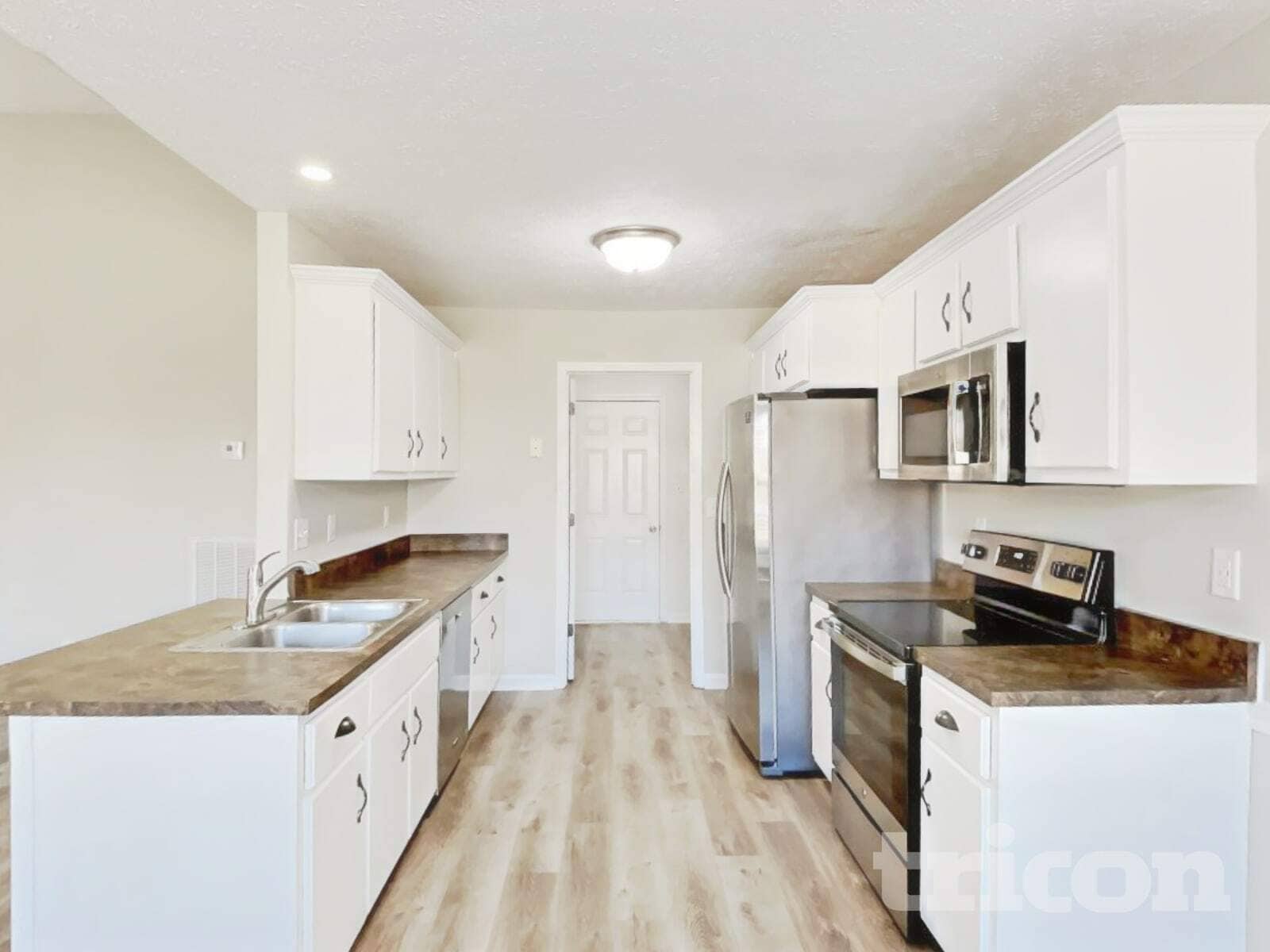 Building Photo - 141 Buttermere Dr