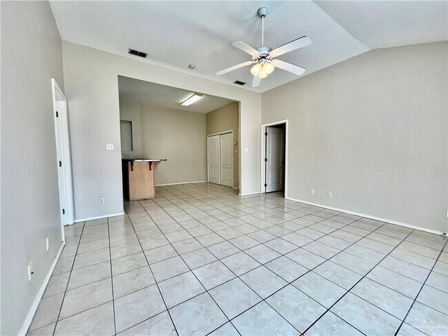 Building Photo - 3705 Joby St